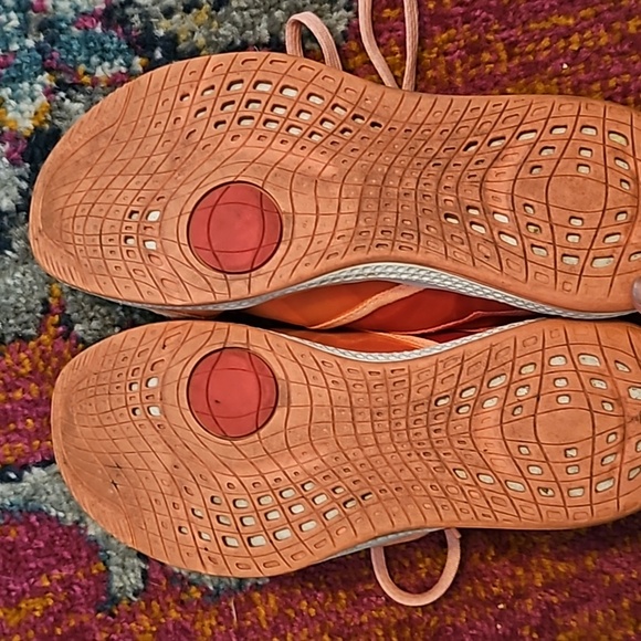 🔥Adidas Bounce shoes 🔥 - Picture 5 of 6